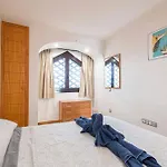 Adeje Paradise Oasis 阿德耶